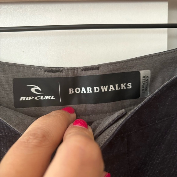 NWT Rip Curl Shorts - Picture 3 of 6